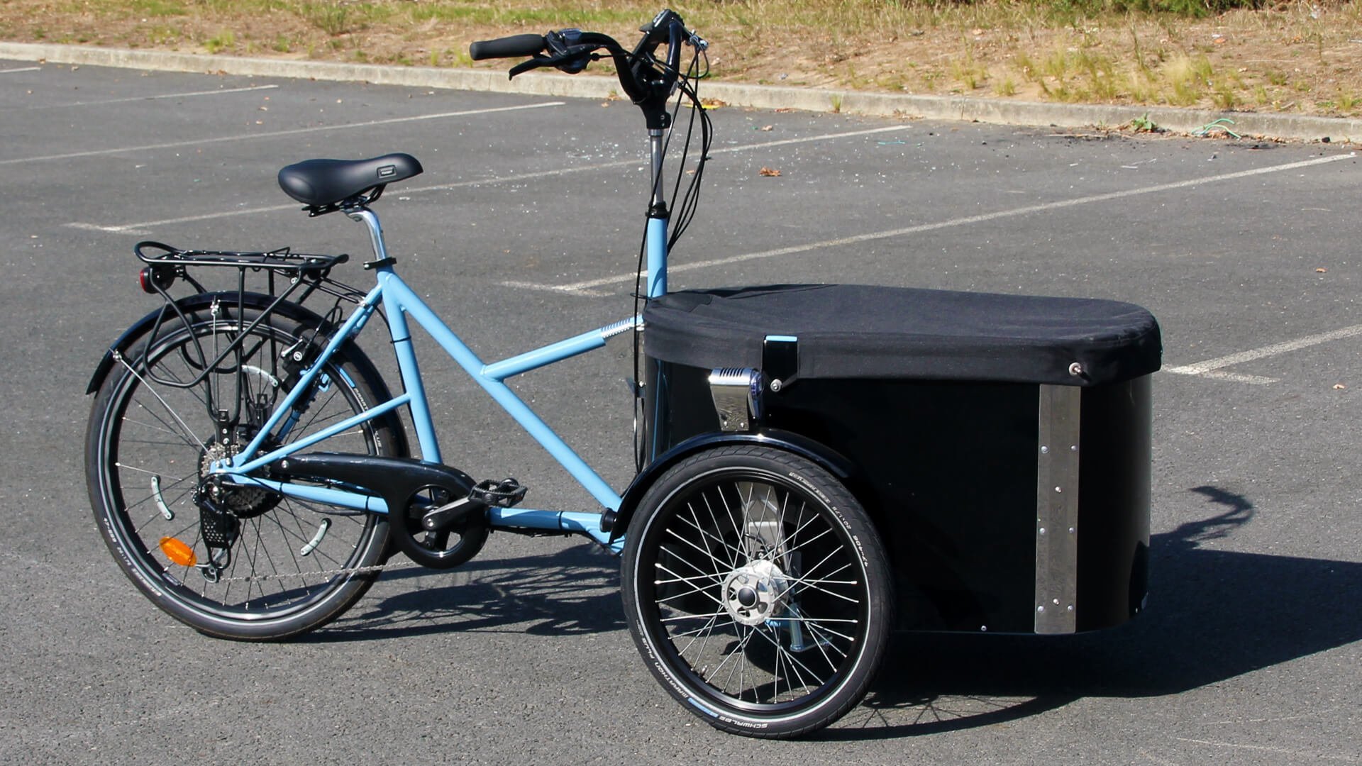 Triporteur électrique NIHOLA Cargo Single avec cadre bleu ciel