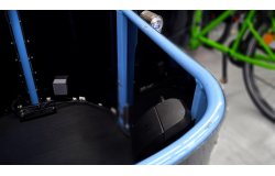 Rayures sur cadre de la malle avant