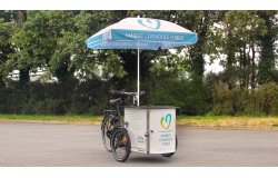 Parasol rond personnalisé 135 x 135 cm avec mât fixe