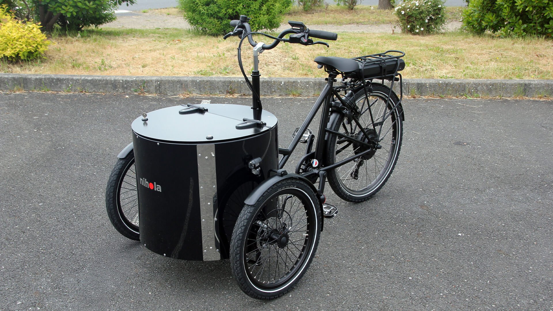 Couvercle verrouillable amovible compatible Low