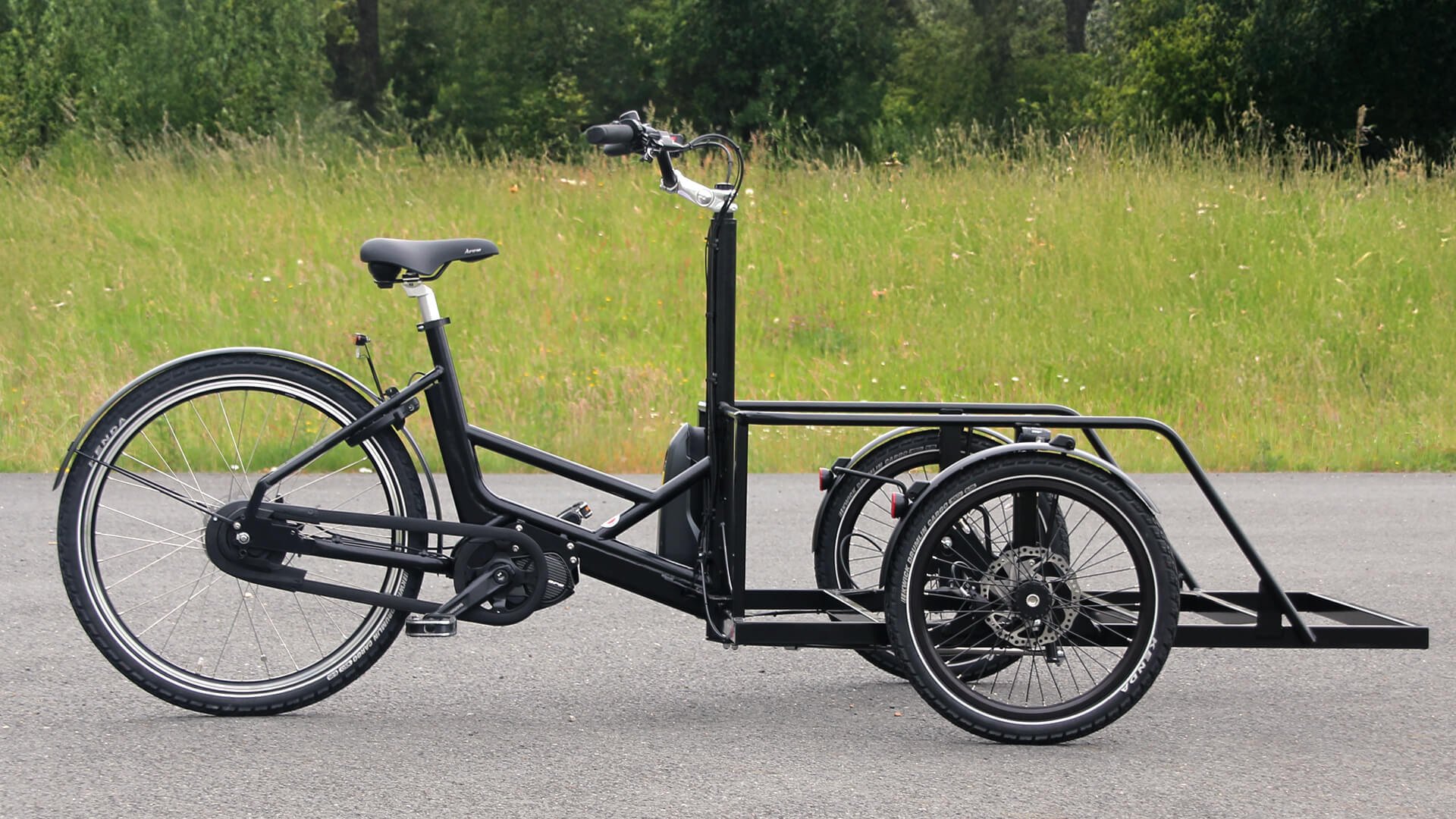 Le triporteur NIHOLA MAXX assistance pédalier avec son nouveau cadre G2