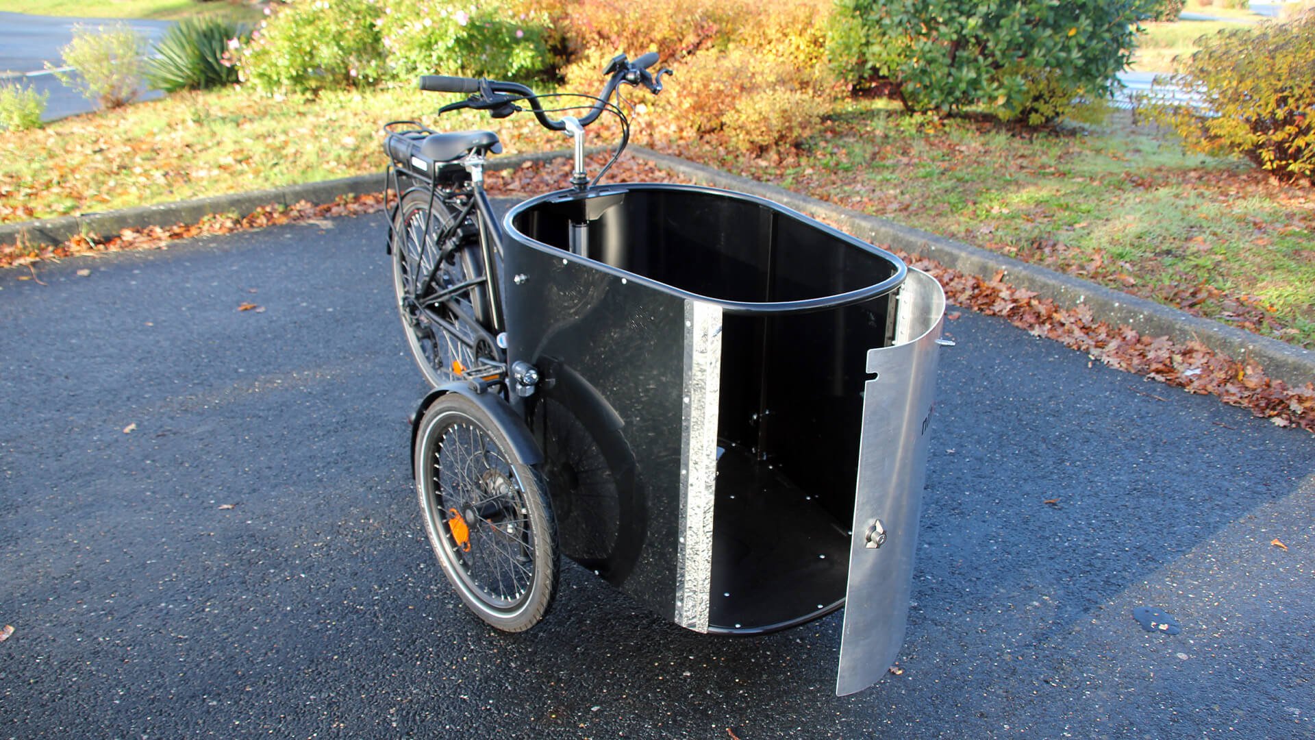 NIHOLA XL PRO MOTEUR ROUE ARRIERE (modèle de démonstration)