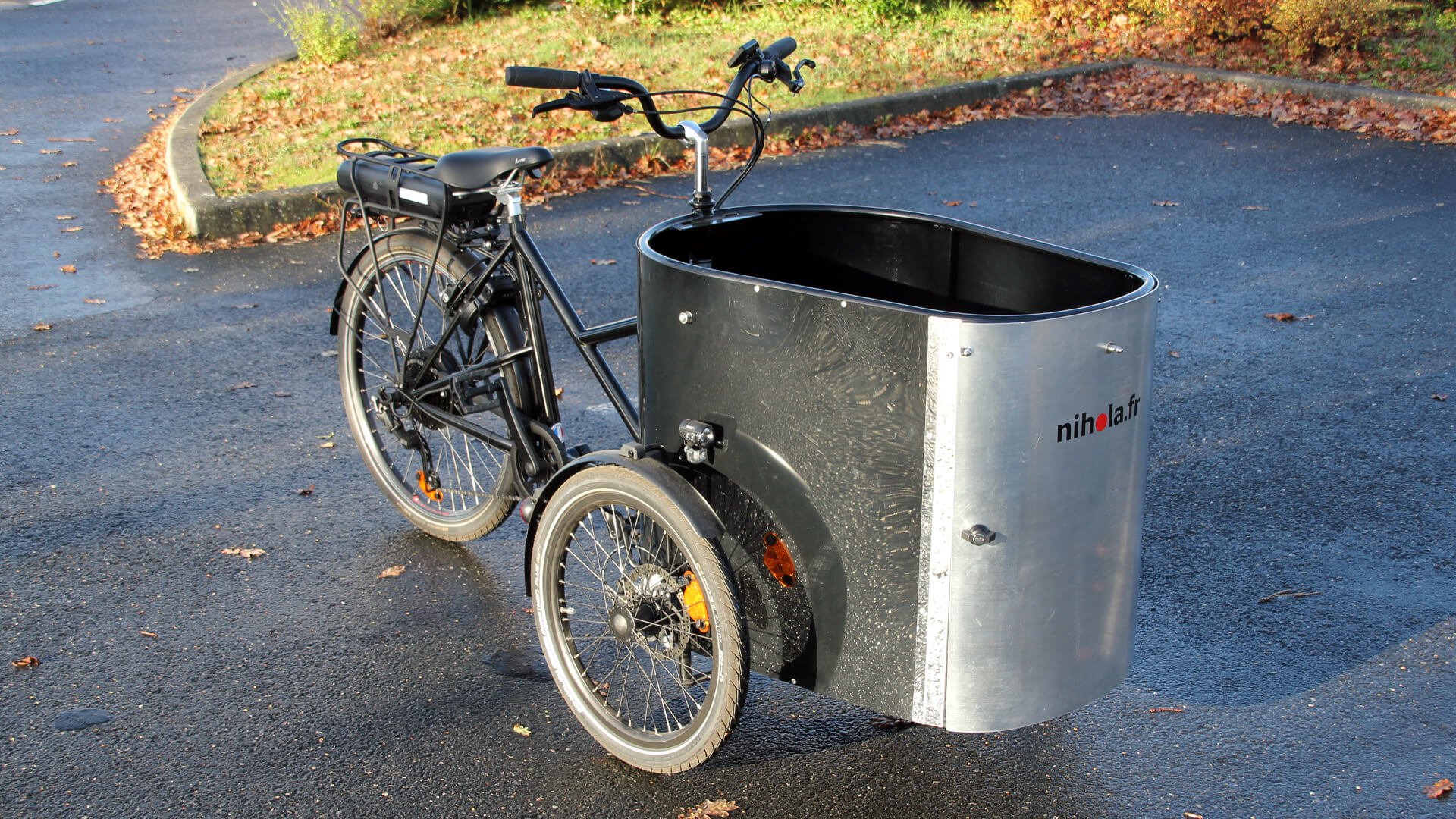 NIHOLA XL PRO MOTEUR ROUE ARRIERE (modèle de démonstration)