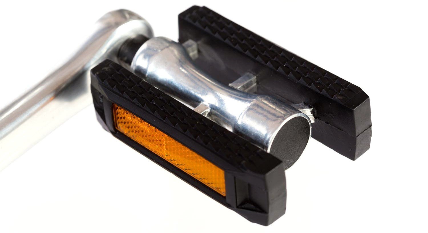 Pédales anti-dérapantes aluminium et caoutchouc (option montée)