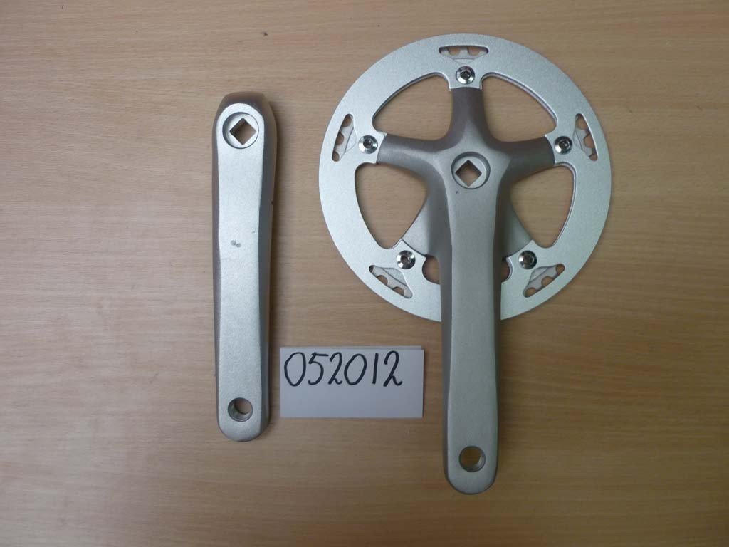 Plateau 42 dents et manivelles avec disque protection,pour axe carré