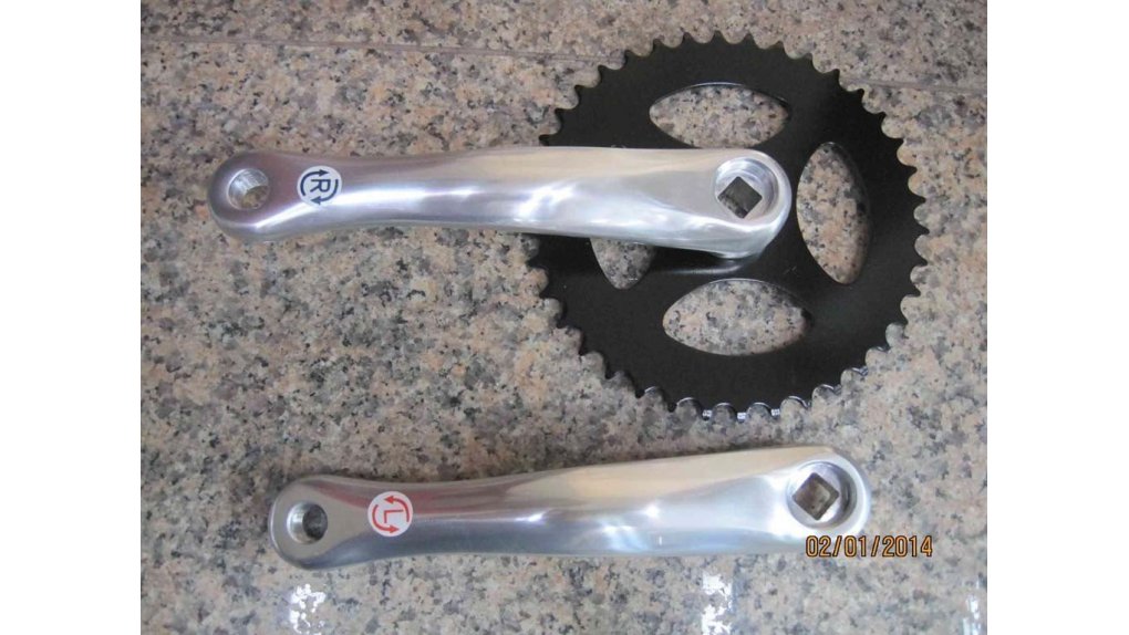 Pédalier, alu, satin 38 dents, 170 mm, carré, plateau noir