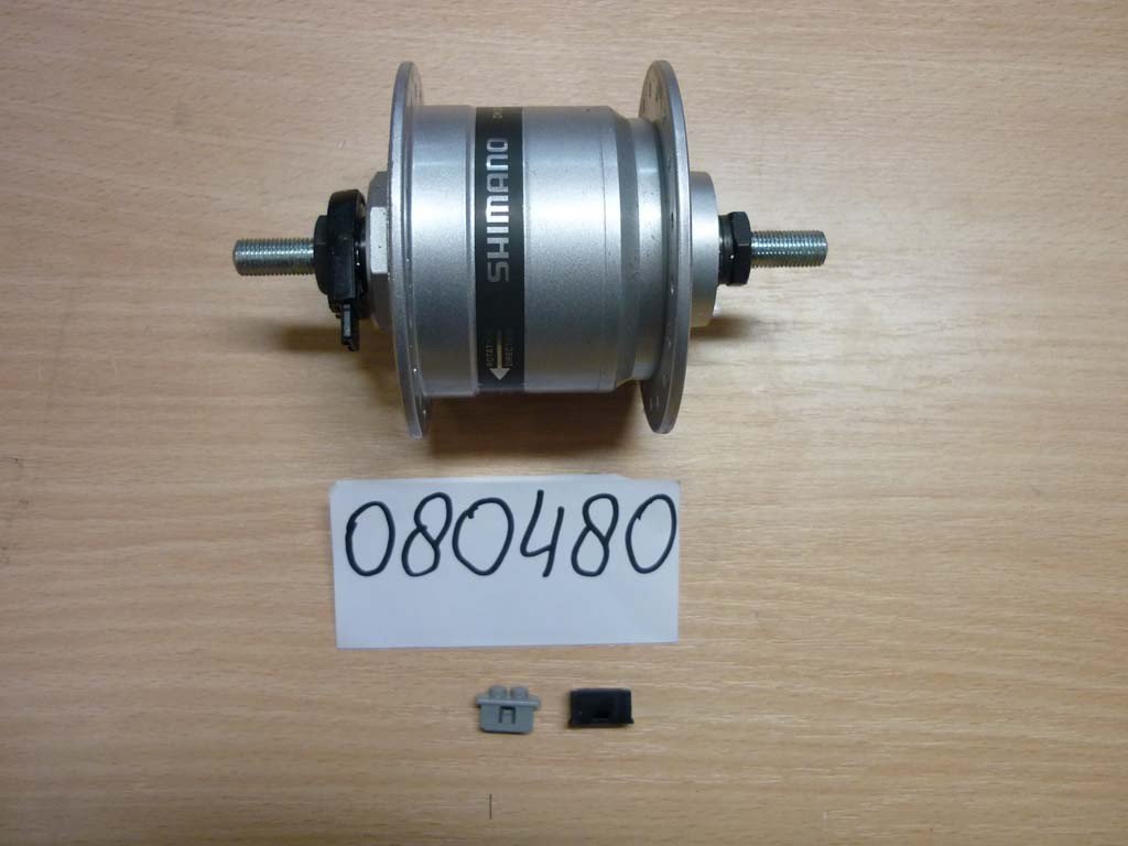 Dynamo moyeu 2,4 watts pour frein sur jante