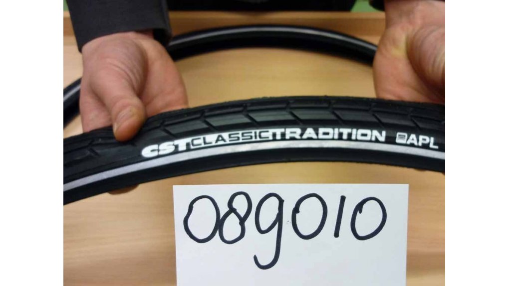 Pneumatique 635-40 CST BREAKER Noir REF